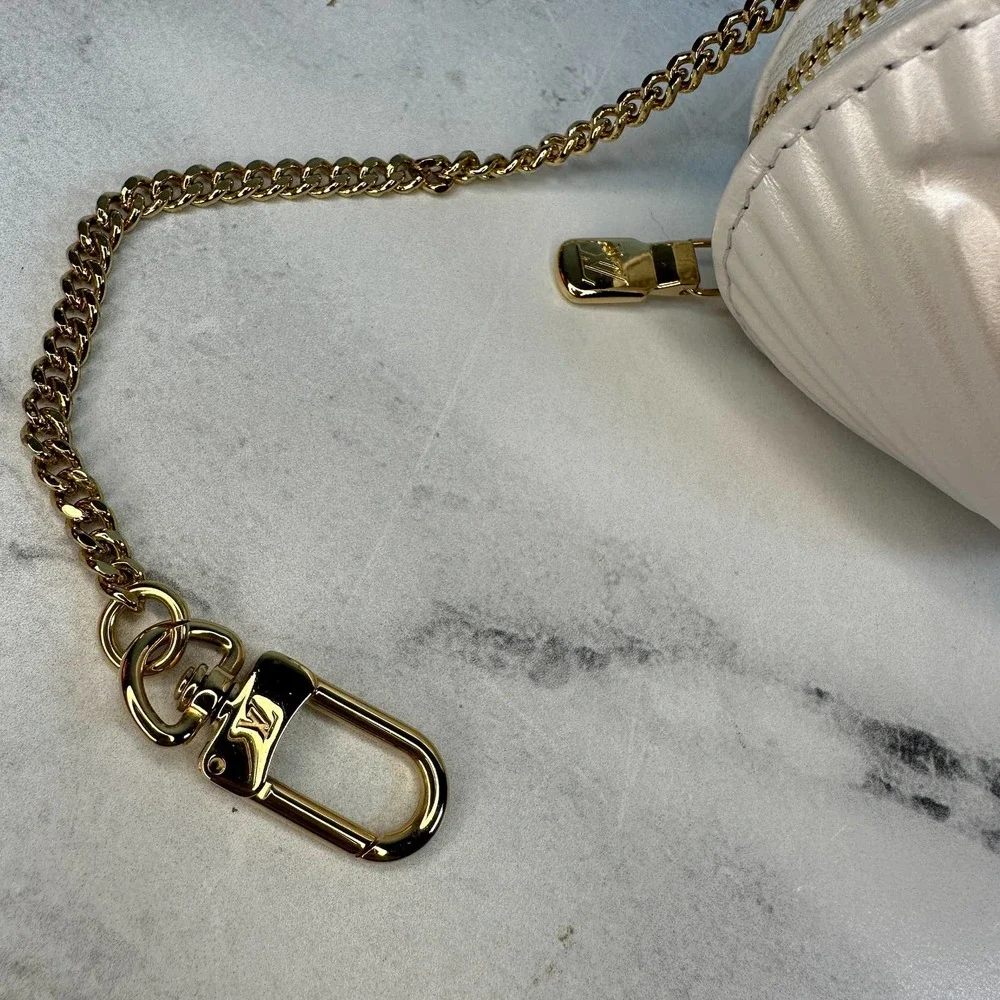 Louis Vuitton Shell Coin Purse Bag By The Pool Iridescent White/Gold LV Clutch - Picture 8 of 13